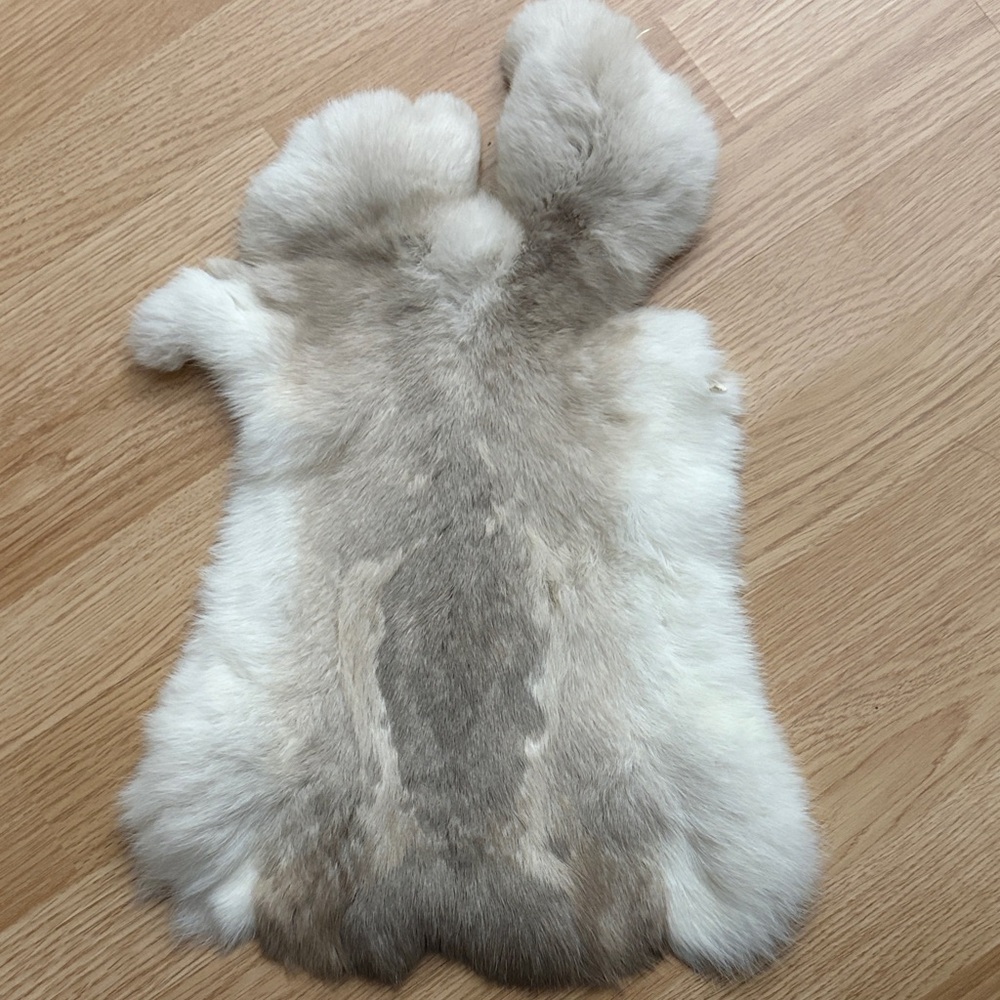 A391 Genuine Soft Rabbit Fur Pelt - Natural Tanned Craft Hide